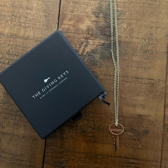 Gold Key Necklace - Picture 1 of 3